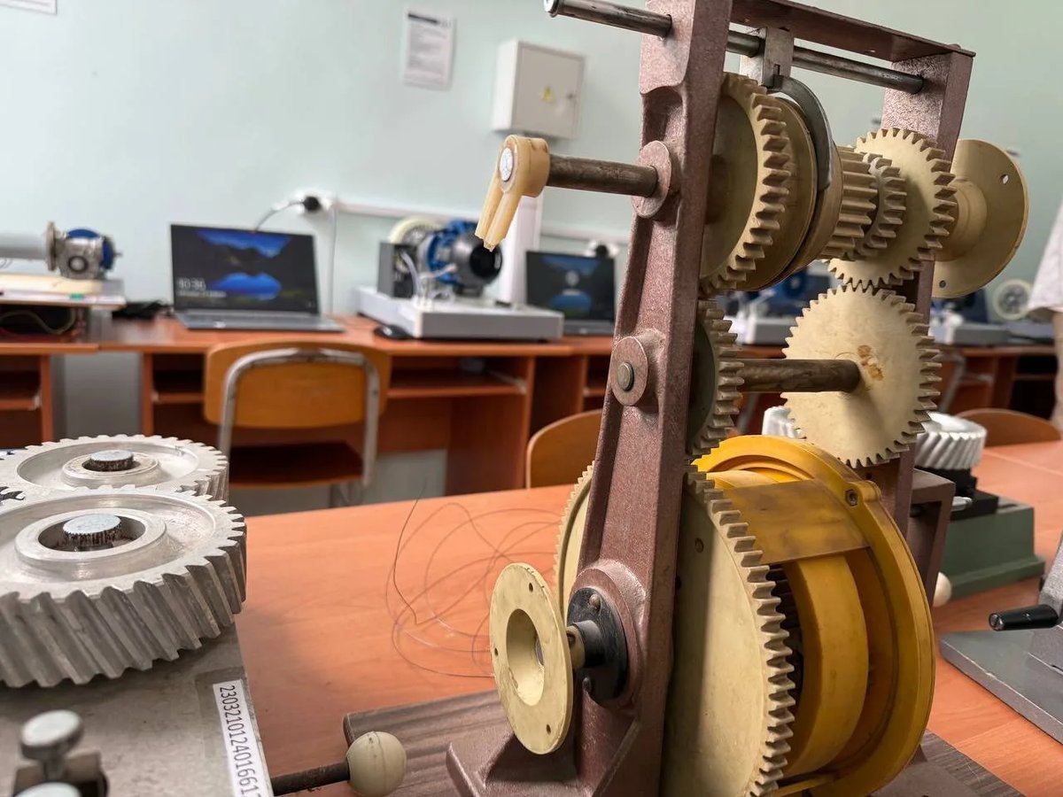 Погружение в будущее - незабываемая экскурсия в МИФИ!